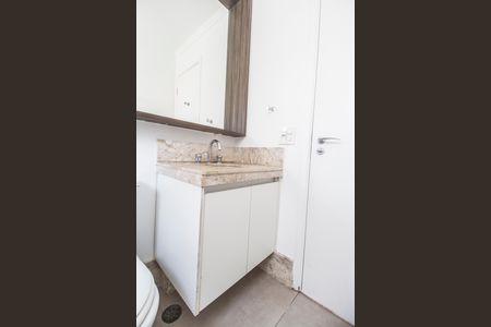 Casa de condomínio à venda com 160m², 3 quartos e sem vaga Casa de condomínio à venda com 160m², 3 quartos e sem vagaBanheiro