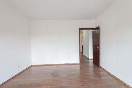 Casa para alugar com 440m², 7 quartos e 4 vagas Casa para alugar com 440m², 7 quartos e 4 vagasQuarto 3