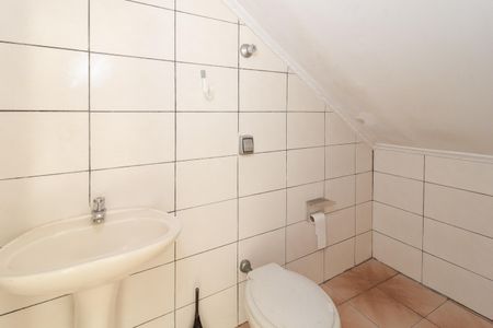 Casa para alugar com 440m², 7 quartos e 4 vagas Casa para alugar com 440m², 7 quartos e 4 vagasLavabo área churraqueira