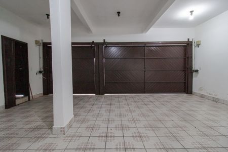 Casa para alugar com 440m², 7 quartos e 4 vagas Casa para alugar com 440m², 7 quartos e 4 vagasGaragem