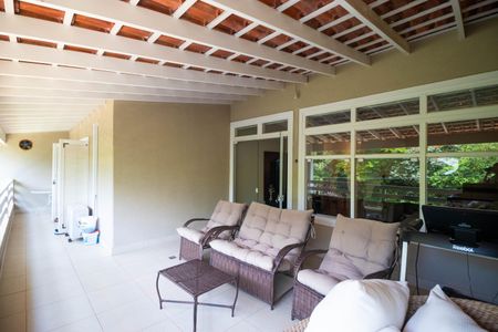 Casa para alugar com 618m², 4 quartos e 4 vagas Casa para alugar com 618m², 4 quartos e 4 vagasSacada da Sala de Estar