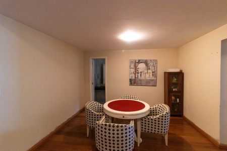 Casa para alugar com 618m², 4 quartos e 4 vagas Casa para alugar com 618m², 4 quartos e 4 vagasSala de Jantar 2