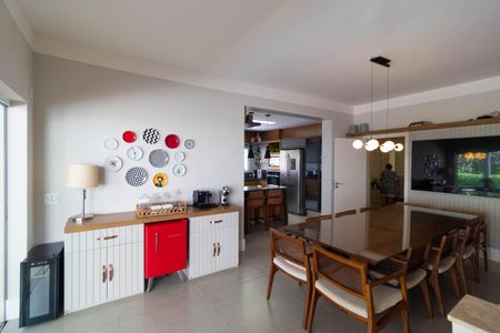 Casa para alugar com 618m², 4 quartos e 4 vagas Casa para alugar com 618m², 4 quartos e 4 vagasCopa