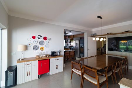 Casa para alugar com 618m², 4 quartos e 4 vagas Casa para alugar com 618m², 4 quartos e 4 vagasCopa