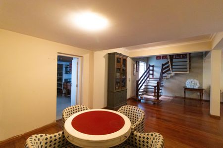 Casa para alugar com 618m², 4 quartos e 4 vagas Casa para alugar com 618m², 4 quartos e 4 vagasSala de Jantar 2