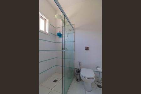 Casa para alugar com 618m², 4 quartos e 4 vagas Casa para alugar com 618m², 4 quartos e 4 vagasBanheiro da Suíte 4