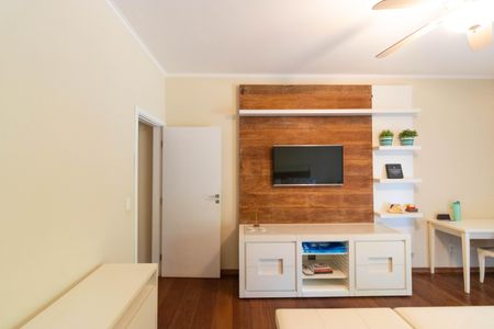 Casa para alugar com 618m², 4 quartos e 4 vagas Casa para alugar com 618m², 4 quartos e 4 vagasSuíte 1