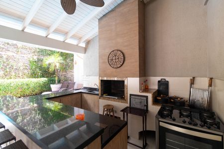 Casa para alugar com 618m², 4 quartos e 4 vagas Casa para alugar com 618m², 4 quartos e 4 vagasChurrasqueira