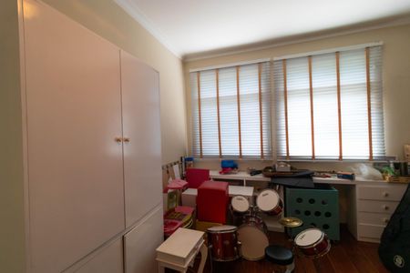 Casa para alugar com 618m², 4 quartos e 4 vagas Casa para alugar com 618m², 4 quartos e 4 vagasEscritório