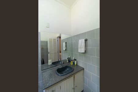 Casa para alugar com 618m², 4 quartos e 4 vagas Casa para alugar com 618m², 4 quartos e 4 vagasBanheiro da Suíte 3