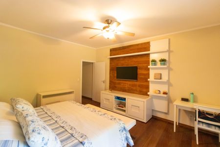 Casa para alugar com 618m², 4 quartos e 4 vagas Casa para alugar com 618m², 4 quartos e 4 vagasSuíte 1