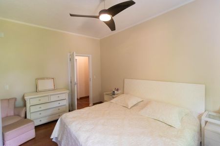 Casa para alugar com 618m², 4 quartos e 4 vagas Casa para alugar com 618m², 4 quartos e 4 vagasSuíte 3