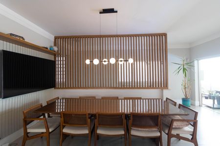 Casa para alugar com 618m², 4 quartos e 4 vagas Casa para alugar com 618m², 4 quartos e 4 vagasCopa