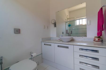 Casa para alugar com 618m², 4 quartos e 4 vagas Casa para alugar com 618m², 4 quartos e 4 vagasBanheiro da Suíte 4