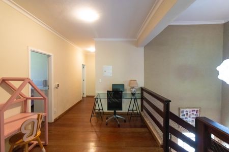 Casa para alugar com 618m², 4 quartos e 4 vagas Casa para alugar com 618m², 4 quartos e 4 vagasSala de Estar