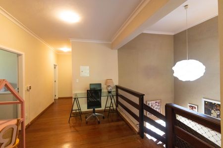 Casa para alugar com 618m², 4 quartos e 4 vagas Casa para alugar com 618m², 4 quartos e 4 vagasSala de Estar