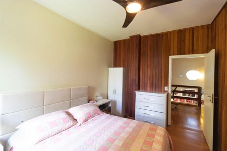 Casa para alugar com 618m², 4 quartos e 4 vagas Casa para alugar com 618m², 4 quartos e 4 vagasSuíte 2