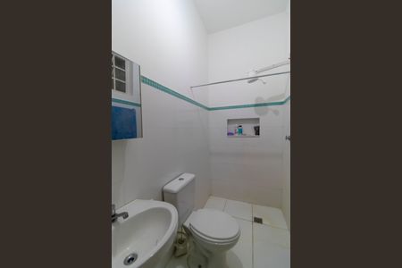 Casa para alugar com 618m², 4 quartos e 4 vagas Casa para alugar com 618m², 4 quartos e 4 vagasBanheiro de serviço