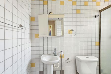 Apartamento para alugar com 83m², 2 quartos e 1 vaga Apartamento para alugar com 83m², 2 quartos e 1 vagaBanheiro