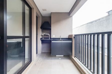 Apartamento à venda com 70m², 2 quartos e 1 vaga Apartamento à venda com 70m², 2 quartos e 1 vagaVaranda