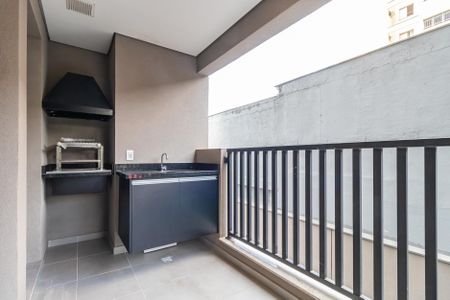 Apartamento à venda com 70m², 2 quartos e 1 vaga Apartamento à venda com 70m², 2 quartos e 1 vagaVaranda