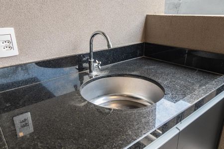 Apartamento à venda com 70m², 2 quartos e 1 vaga Apartamento à venda com 70m², 2 quartos e 1 vagaVaranda