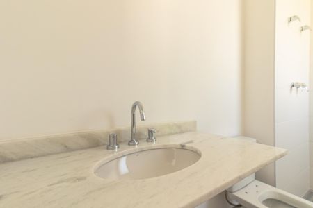 Apartamento à venda com 140m², 3 quartos e 2 vagas Apartamento à venda com 140m², 3 quartos e 2 vagasBanheiro da Suíte 3