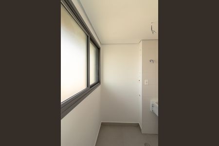 Apartamento à venda com 140m², 3 quartos e 2 vagas Apartamento à venda com 140m², 3 quartos e 2 vagasÁrea de Serviço