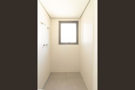 Apartamento à venda com 140m², 3 quartos e 2 vagas Apartamento à venda com 140m², 3 quartos e 2 vagasBanheiro da Suíte 1