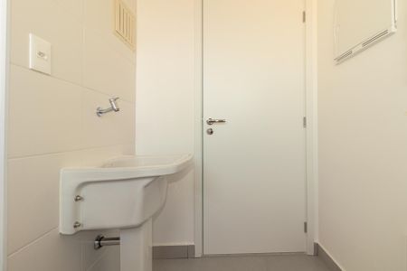 Apartamento à venda com 140m², 3 quartos e 2 vagas Apartamento à venda com 140m², 3 quartos e 2 vagasÁrea de Serviço