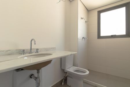 Apartamento à venda com 140m², 3 quartos e 2 vagas Apartamento à venda com 140m², 3 quartos e 2 vagasBanheiro da Suíte 1