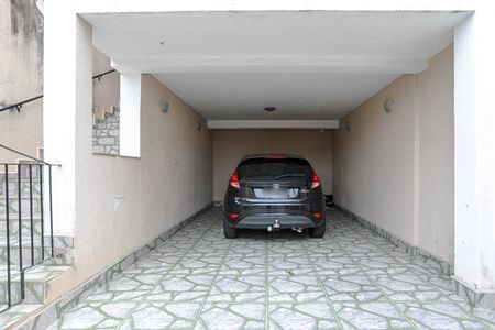 Casa para alugar com 200m², 2 quartos e 2 vagas Casa para alugar com 200m², 2 quartos e 2 vagasGaragem
