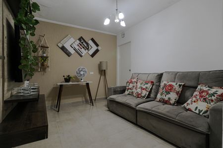 Casa para alugar com 200m², 2 quartos e 2 vagas Casa para alugar com 200m², 2 quartos e 2 vagasSala