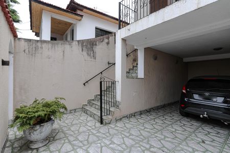 Casa para alugar com 200m², 2 quartos e 2 vagas Casa para alugar com 200m², 2 quartos e 2 vagasGaragem