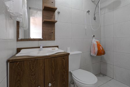 Casa para alugar com 200m², 2 quartos e 2 vagas Casa para alugar com 200m², 2 quartos e 2 vagasBanheiro de Serviço