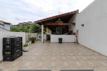 Casa para alugar com 200m², 2 quartos e 2 vagas Casa para alugar com 200m², 2 quartos e 2 vagasChurrasqueira