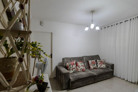 Casa para alugar com 200m², 2 quartos e 2 vagas Casa para alugar com 200m², 2 quartos e 2 vagasSala