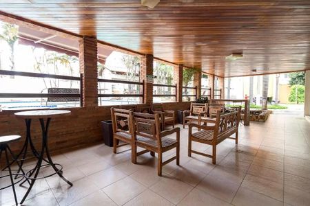 Apartamento para alugar com 95m², 3 quartos e 2 vagas Apartamento para alugar com 95m², 3 quartos e 2 vagasÁrea comum - Churrasqueira