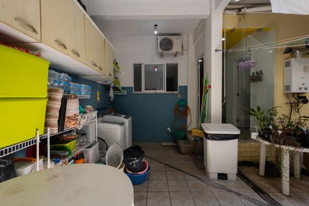 Casa à venda com 198m², 3 quartos e 1 vaga Casa à venda com 198m², 3 quartos e 1 vagaÁrea de Serviço