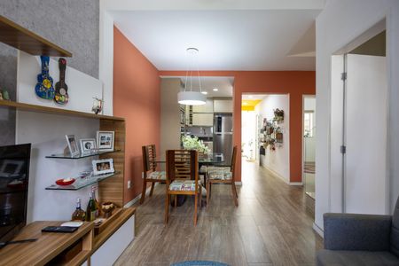 Casa à venda com 198m², 3 quartos e 1 vaga Casa à venda com 198m², 3 quartos e 1 vagaSala