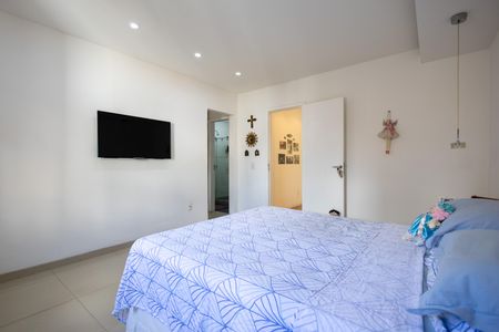 Casa à venda com 198m², 3 quartos e 1 vaga Casa à venda com 198m², 3 quartos e 1 vagaSuíte