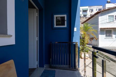 Casa à venda com 198m², 3 quartos e 1 vaga Casa à venda com 198m², 3 quartos e 1 vagaVaranda