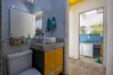 Casa à venda com 198m², 3 quartos e 1 vaga Casa à venda com 198m², 3 quartos e 1 vagaBanheiro Social