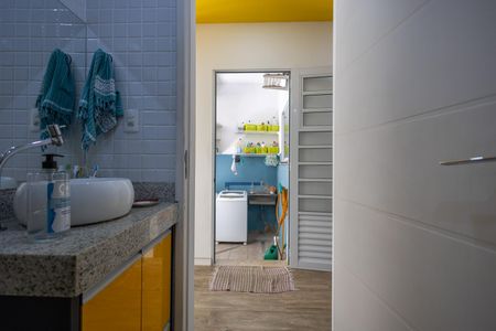 Casa à venda com 198m², 3 quartos e 1 vaga Casa à venda com 198m², 3 quartos e 1 vagaBanheiro Social