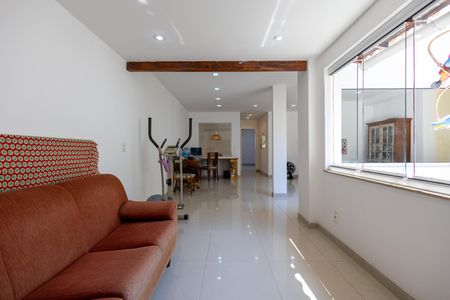 Casa à venda com 198m², 3 quartos e 1 vaga Casa à venda com 198m², 3 quartos e 1 vagaSala 2