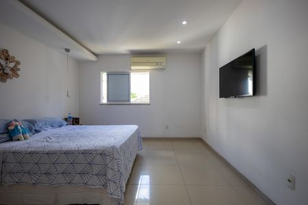 Casa à venda com 198m², 3 quartos e 1 vaga Casa à venda com 198m², 3 quartos e 1 vagaSuíte