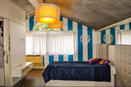 Casa de condomínio à venda com 458m², 5 quartos e 4 vagas Casa de condomínio à venda com 458m², 5 quartos e 4 vagasSuíte 5