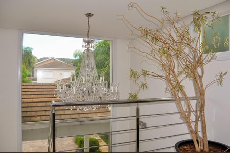 Casa de condomínio à venda com 458m², 5 quartos e 4 vagas Casa de condomínio à venda com 458m², 5 quartos e 4 vagasSacada/Suíte 1