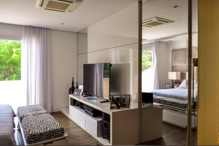 Casa de condomínio à venda com 458m², 5 quartos e 4 vagas Casa de condomínio à venda com 458m², 5 quartos e 4 vagasSuíte 4