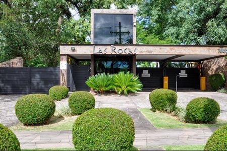 Casa de condomínio à venda com 458m², 5 quartos e 4 vagas Casa de condomínio à venda com 458m², 5 quartos e 4 vagasFachada